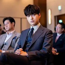 《模范刑警》：正义与真相的较量！看两位性格迥异的刑警如何联手破案，揭露人性的黑暗！