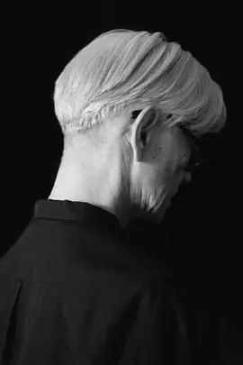 《Last Days 坂本龍一》：大师的生命绝唱，用音符谱写最后的日子，感受坂本龙一的音乐灵魂！